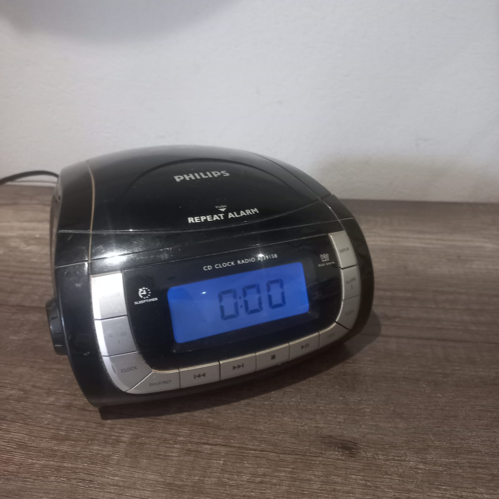 Philips CD Clock Radio Model AJ3915B