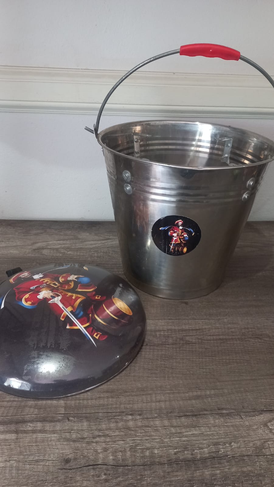 Metal Bucket with Decorative Captain Morgan Lid