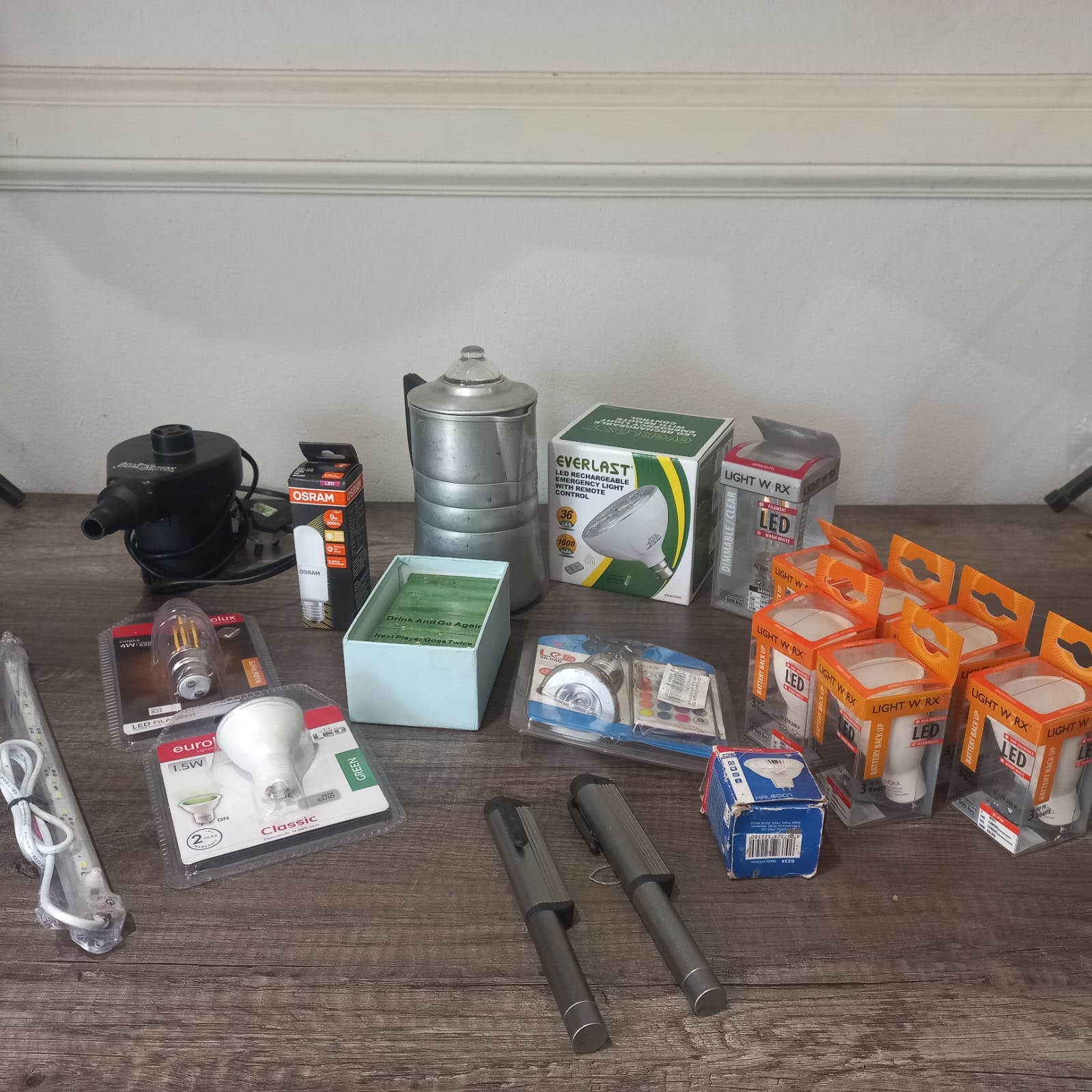 Assorted Household Lighting, Hardware and Kitchenware Bundle