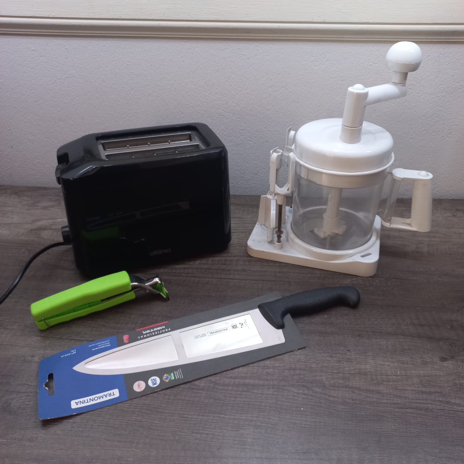 Kitchen Appliance and Utensil Bundle
