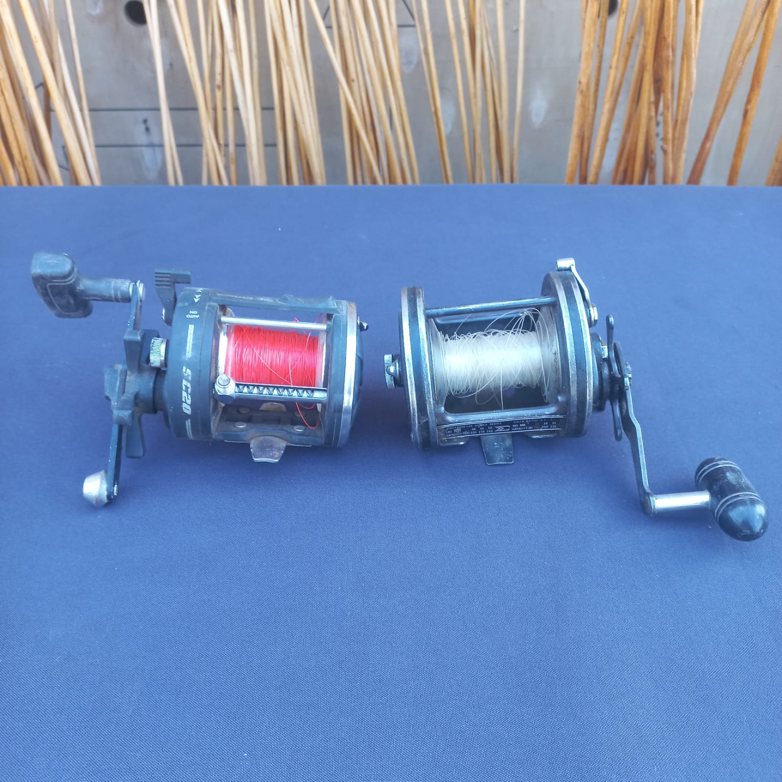 Bundle of 2 Fishing Reels (Shakespeare Sigma 2951 & Surfmaster SC20)