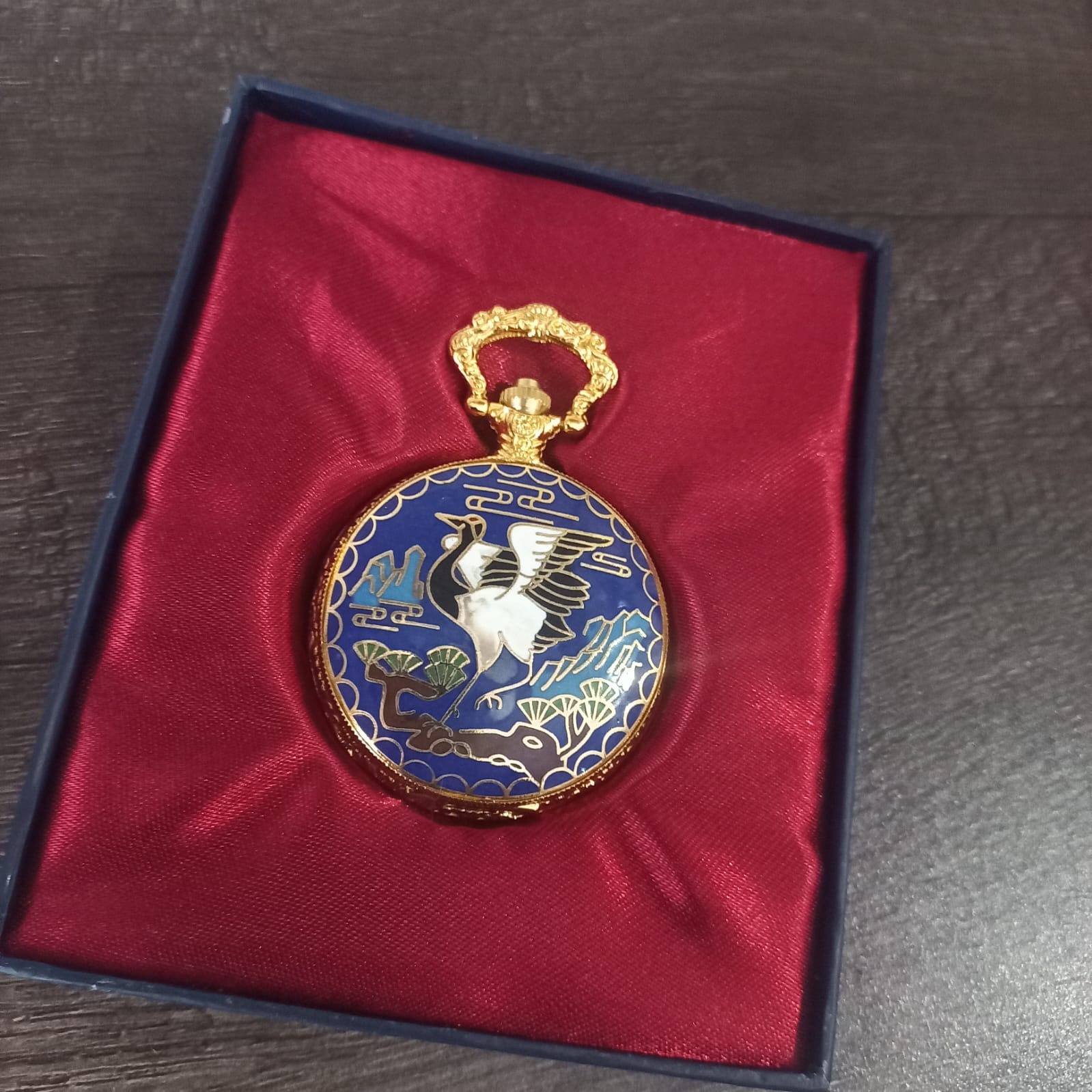 Quartz Pocket Watch with Decorative Crane Design - Issue 5