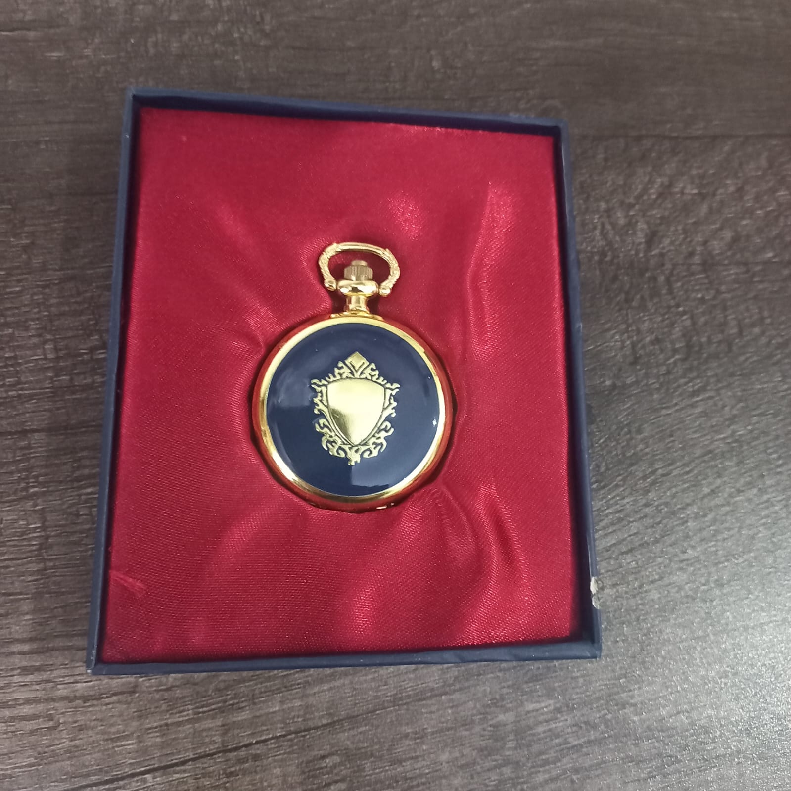 Quartz Pocket Watch in Display Box - Issue 7