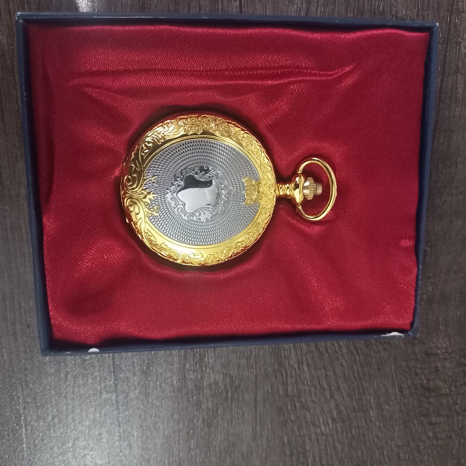 Gold-Tone Quartz Pocket Watch in Presentation Box - Issue 17