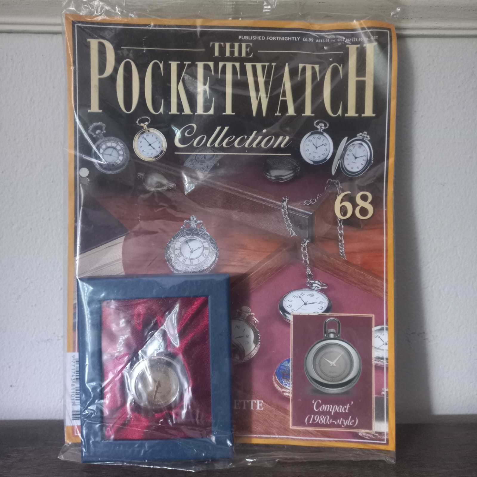 The Pocket Watch Collection Issue 68 with Display Pocket Watch