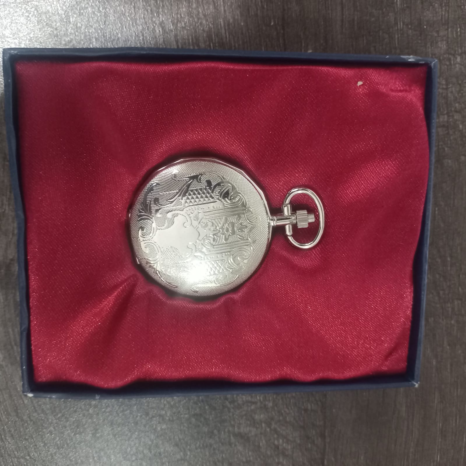Quartz Pocket Watch with Presentation Box - Issue 24