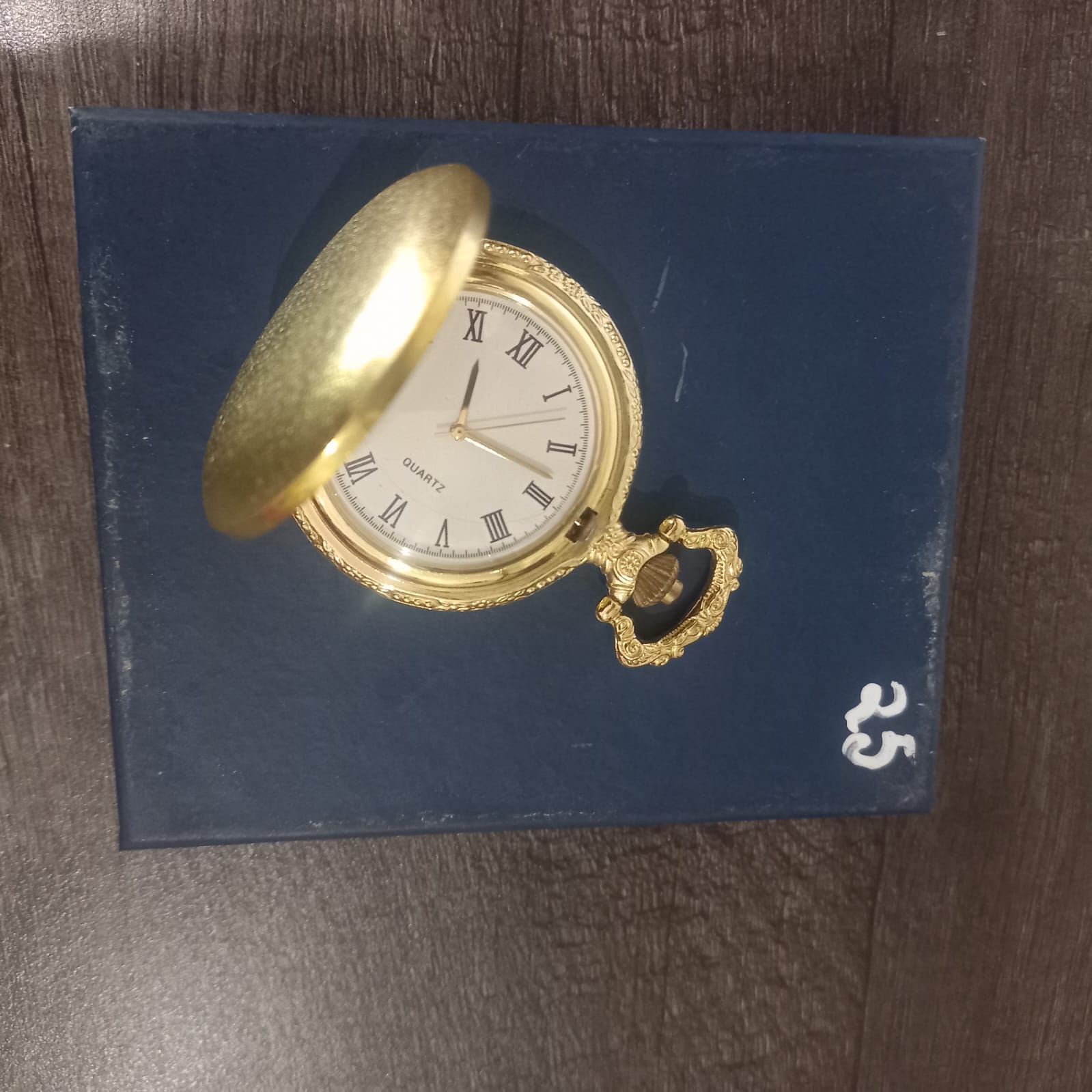 Gold-tone Quartz Pocket Watch - Issue 25
