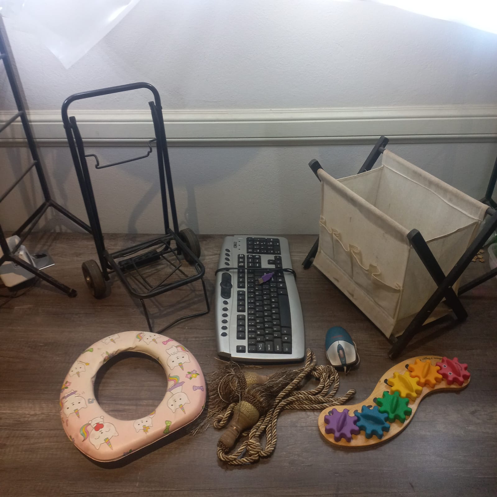 Miscellaneous Household and Office Bundle