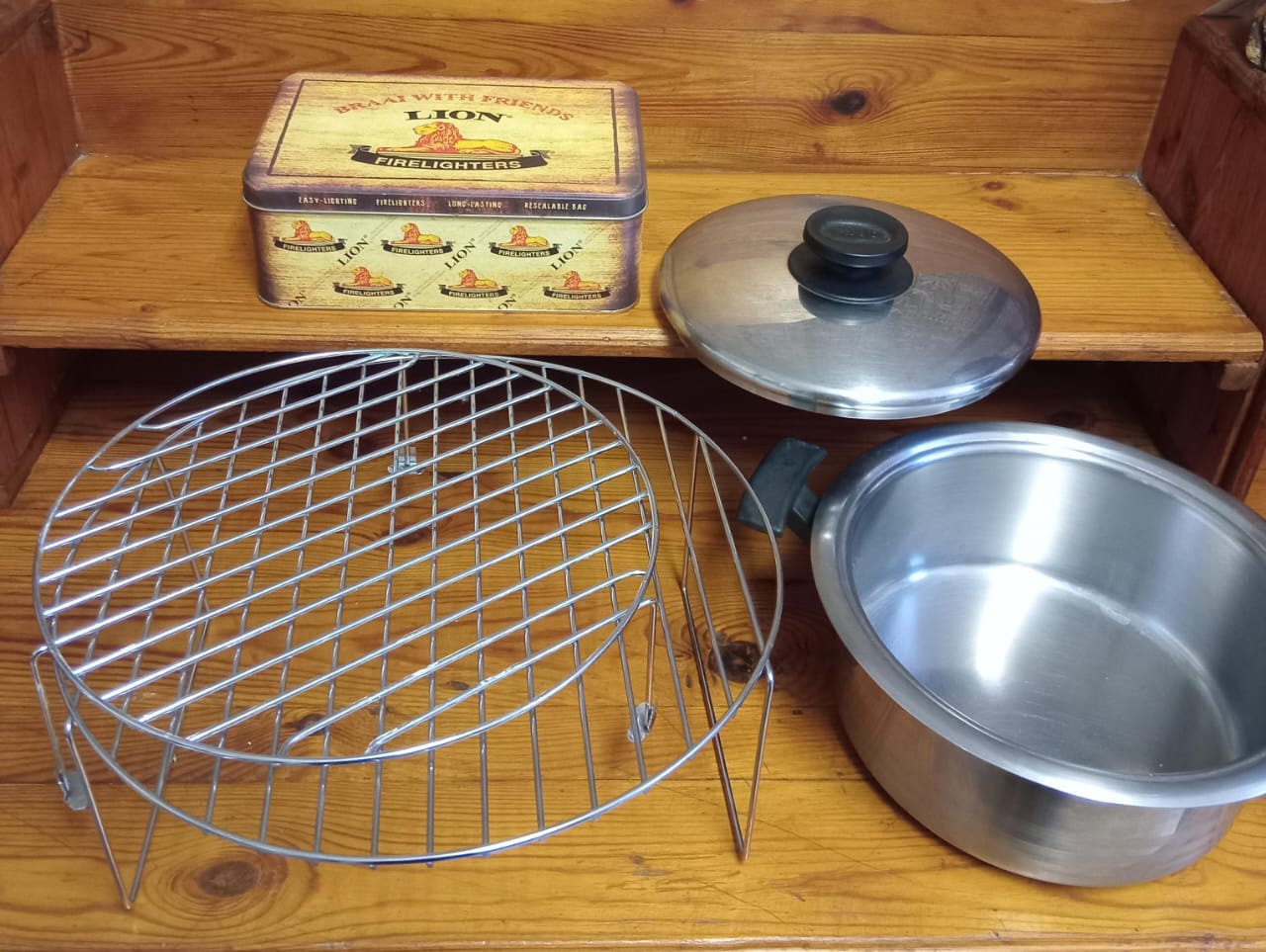 Kitchenware Bundle: Aloe Pot, Rack, and Lion Match Tin