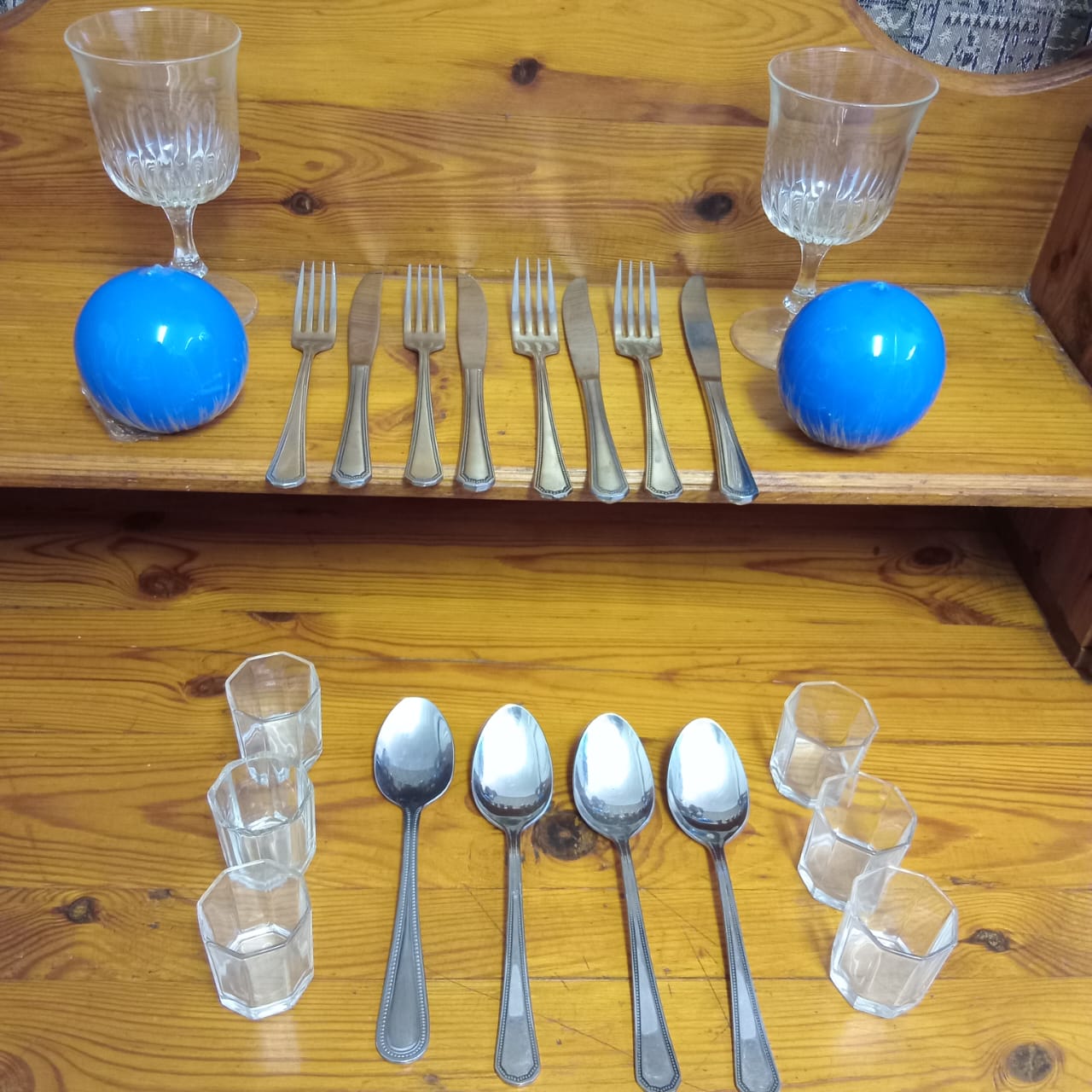 Mixed Tableware Bundle: Cutlery, Glasses, and Tumblers